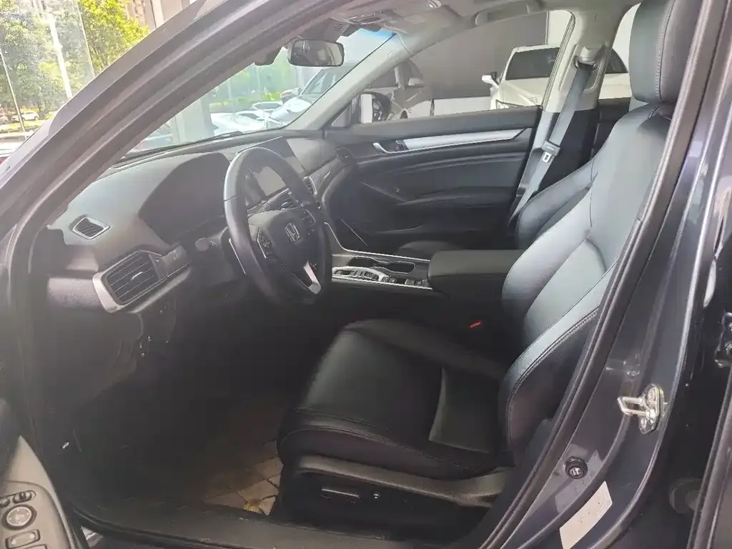 Honda Accord — фото 5