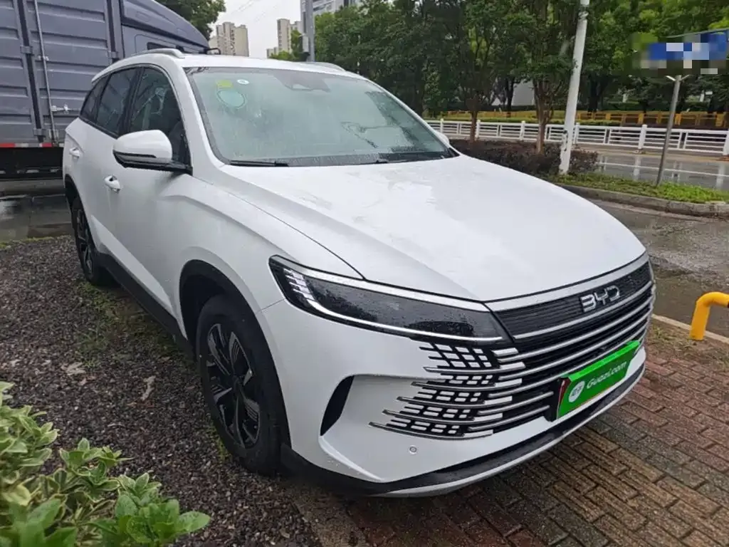 BYD Seal 05 DM-i — фото 2
