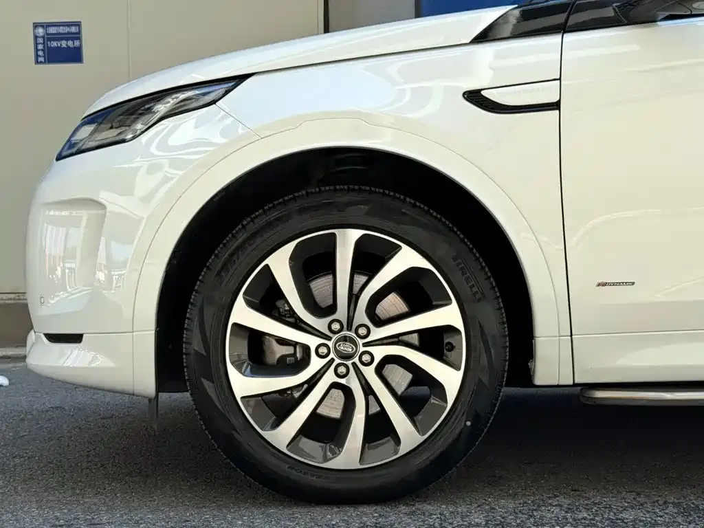 Land Rover Discovery Sport — фото 9