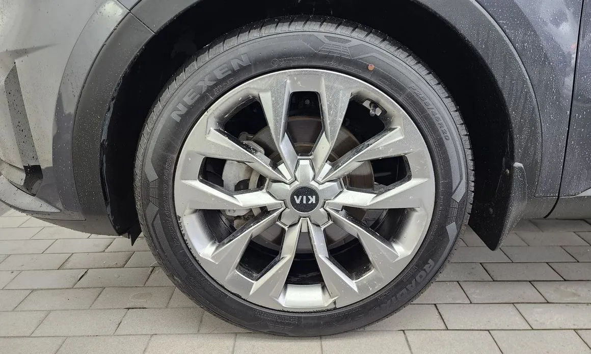 Kia Sorento — фото 6