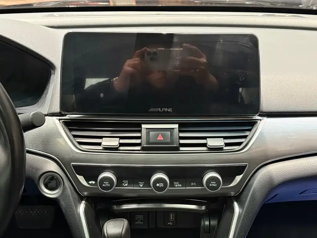 Honda Accord — фото 10