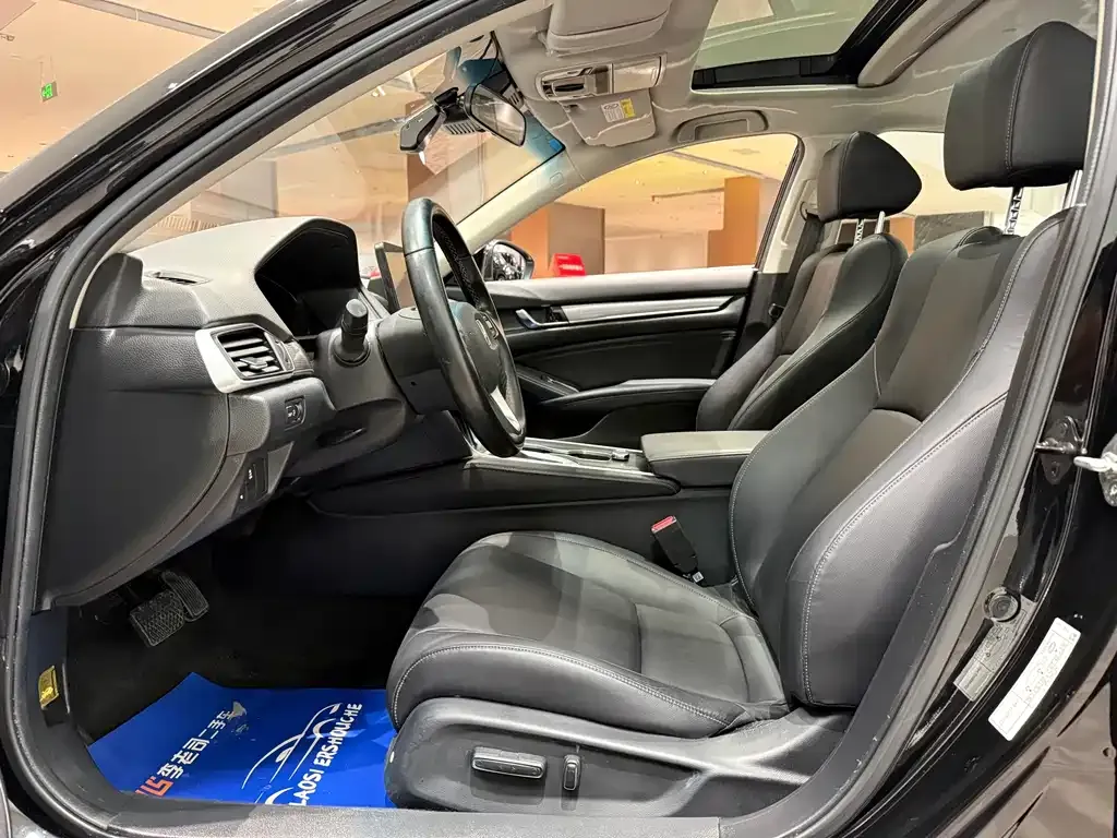 Honda Accord — фото 3