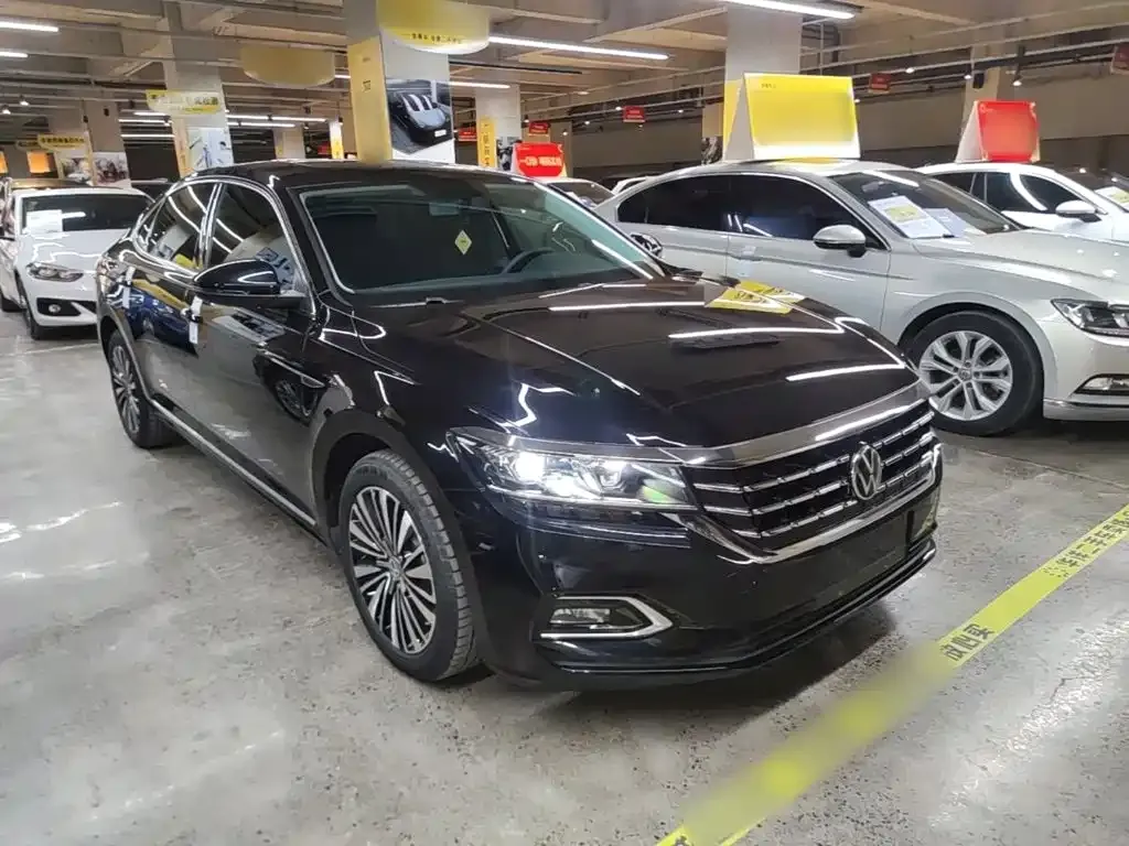 Volkswagen Passat — фото 5