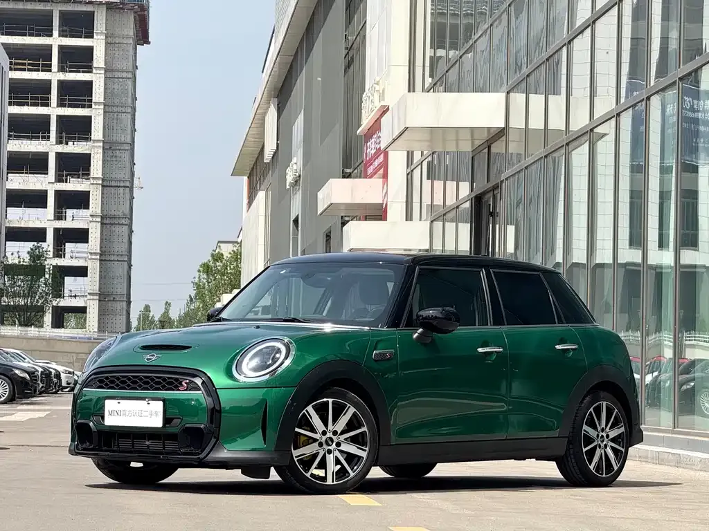 MINI Cooper (3-door) — фото 1