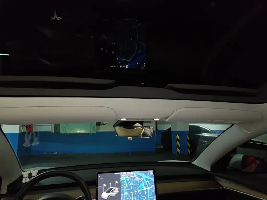 Tesla Model 3 — фото 10