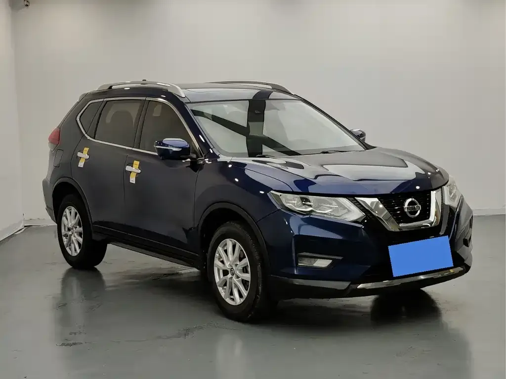 Nissan X-Trail — фото 7
