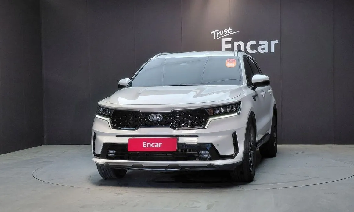 Kia Sorento — фото 7