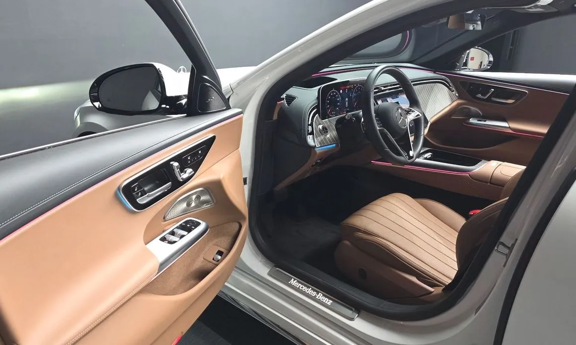 Mercedes-Benz E-Class — фото 10