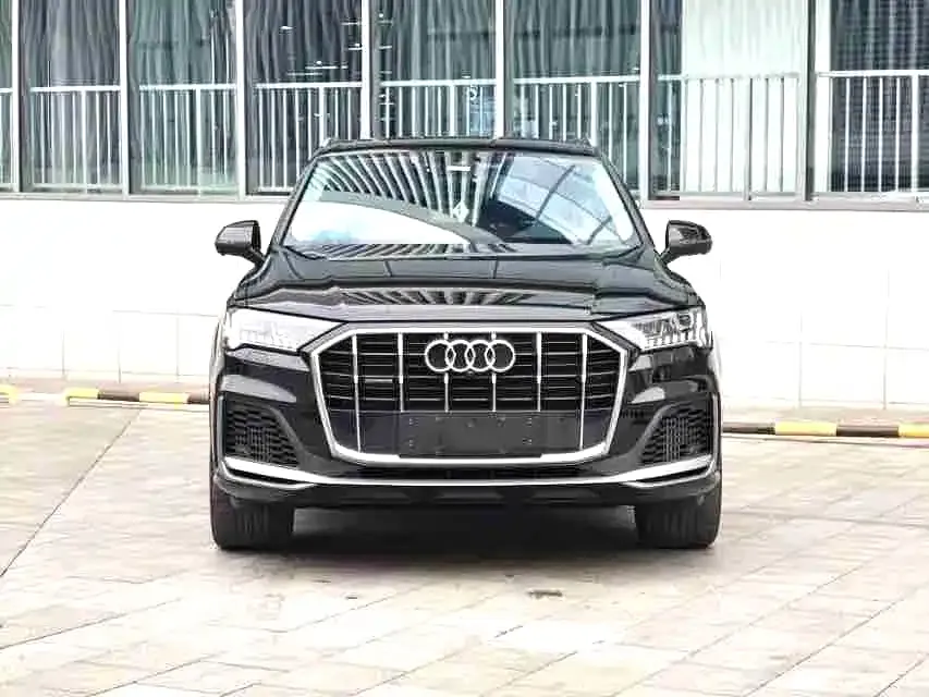 Audi Q7 — фото 7