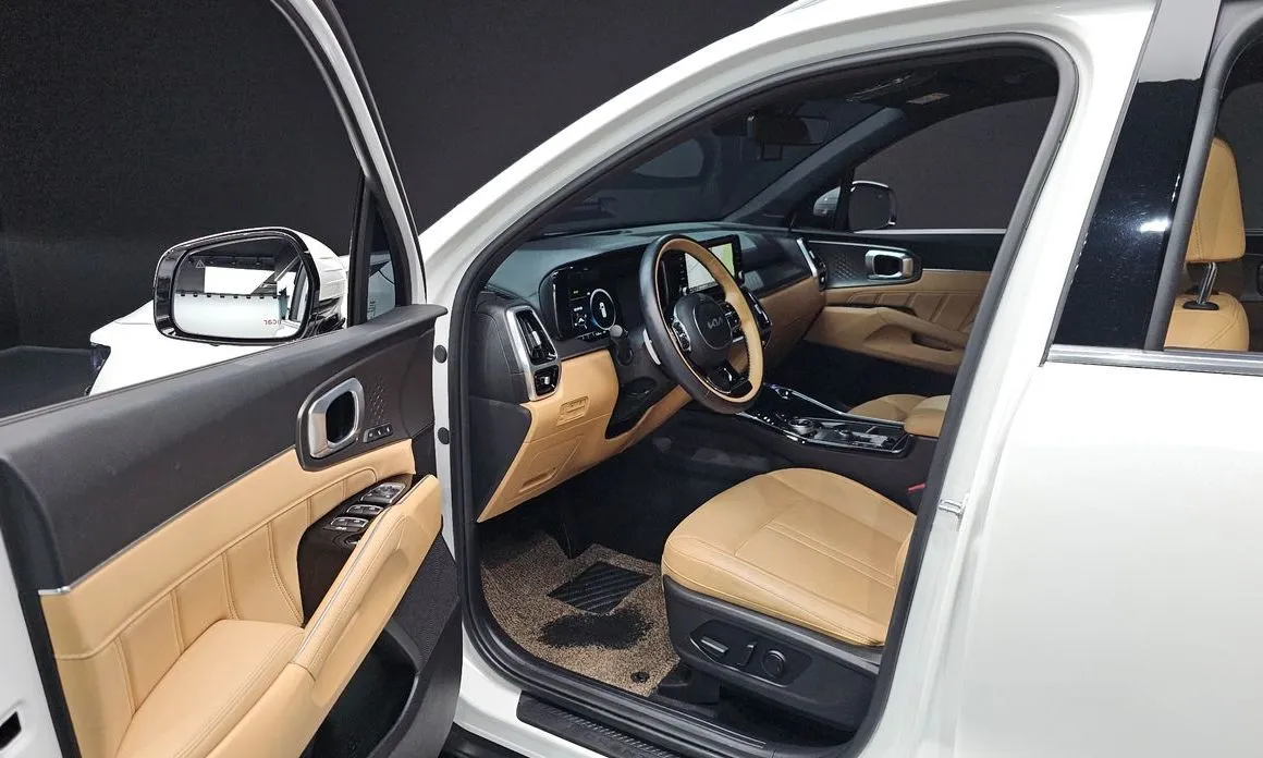 Kia Sorento — фото 7