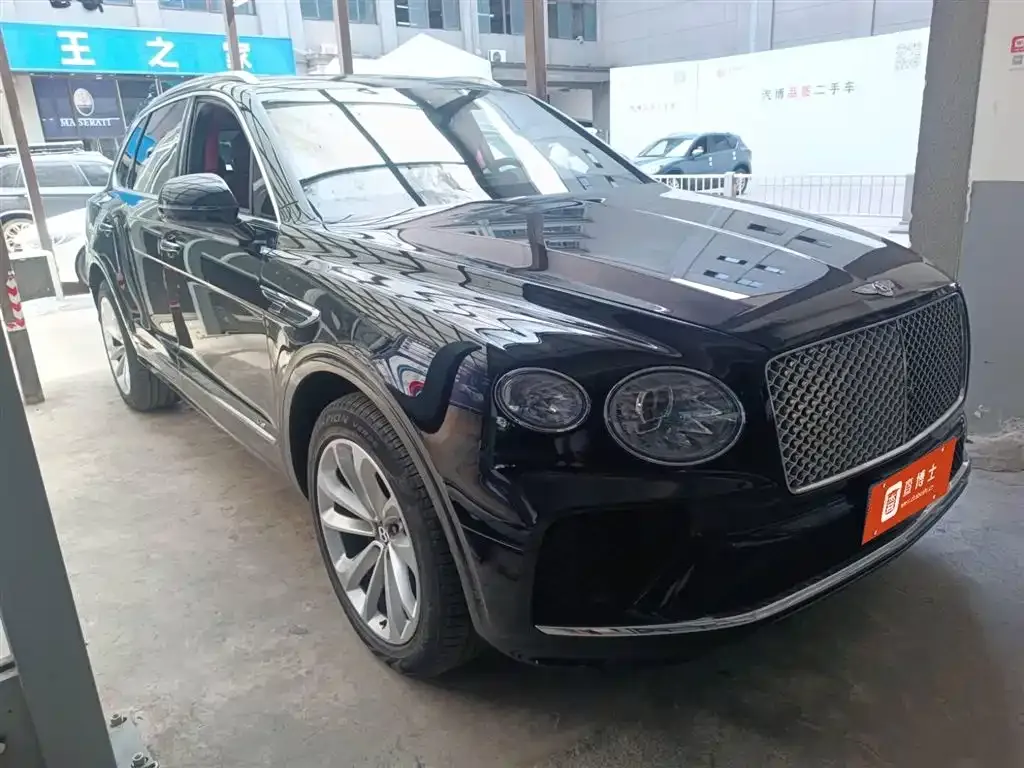 Bentley Bentayga 2024 из CN, фото 5