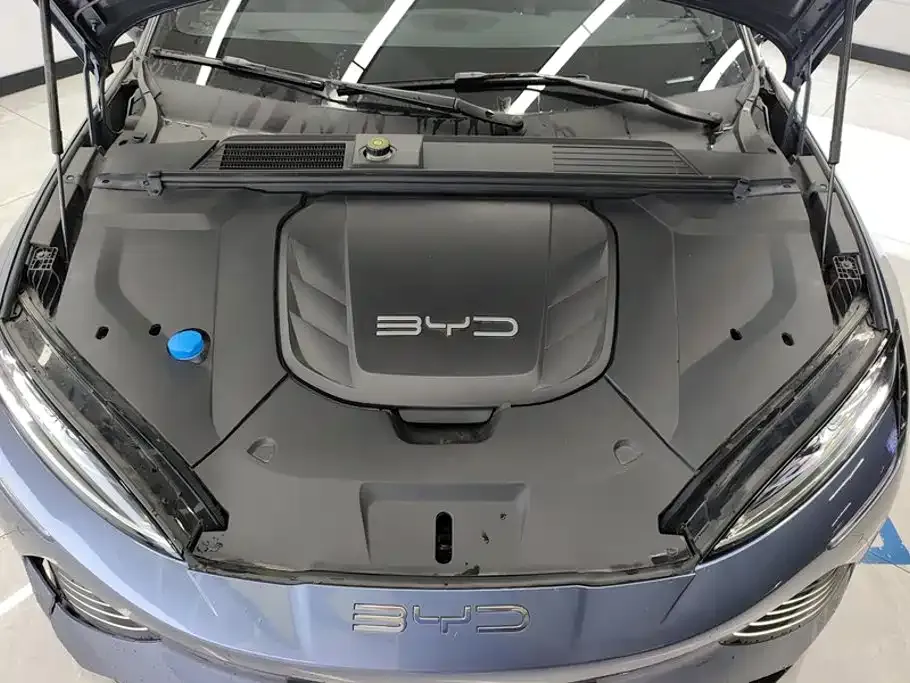 BYD Seal — фото 10
