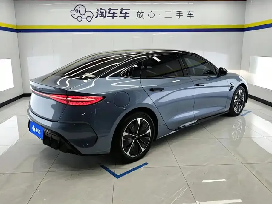 BYD Seal — фото 3
