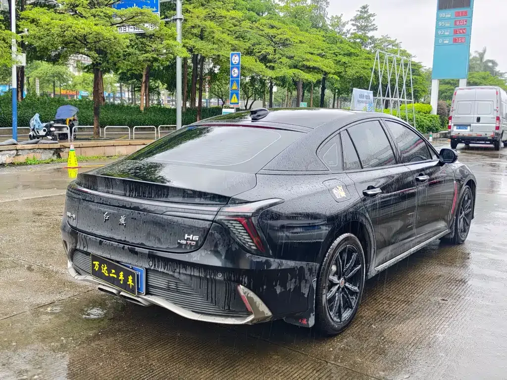 Hongqi H6 — фото 10