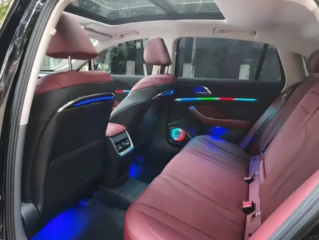 Hongqi H5 2024 из CN, фото 3