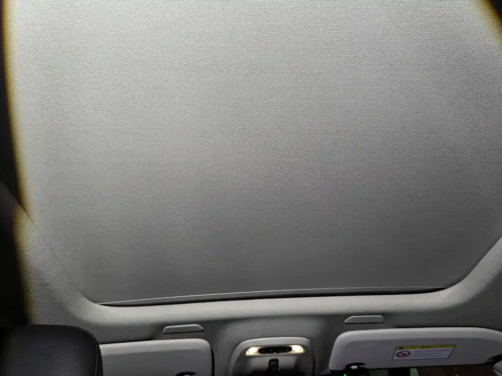 Volvo XC40 — фото 10