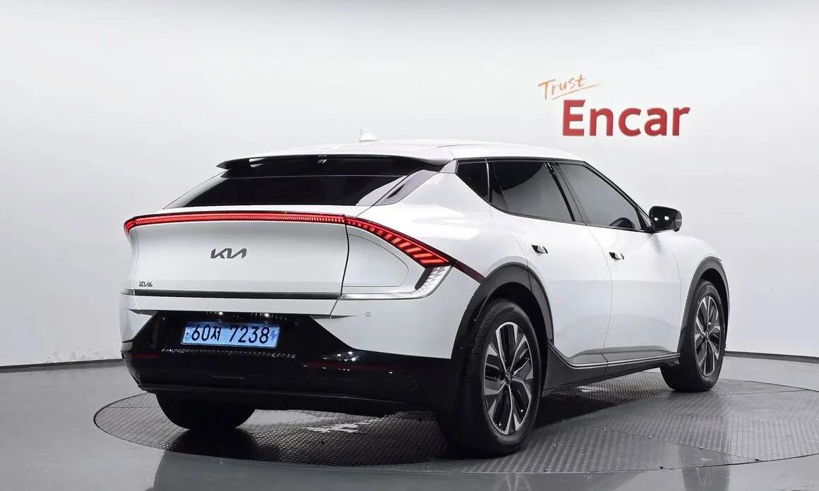 Kia EV6 — фото 6