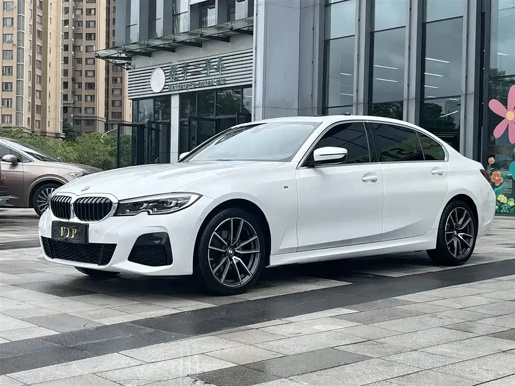 BMW 3 Series — фото 1