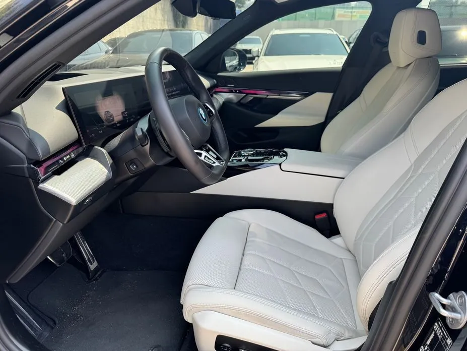 BMW i5 2025 из KR, фото 4