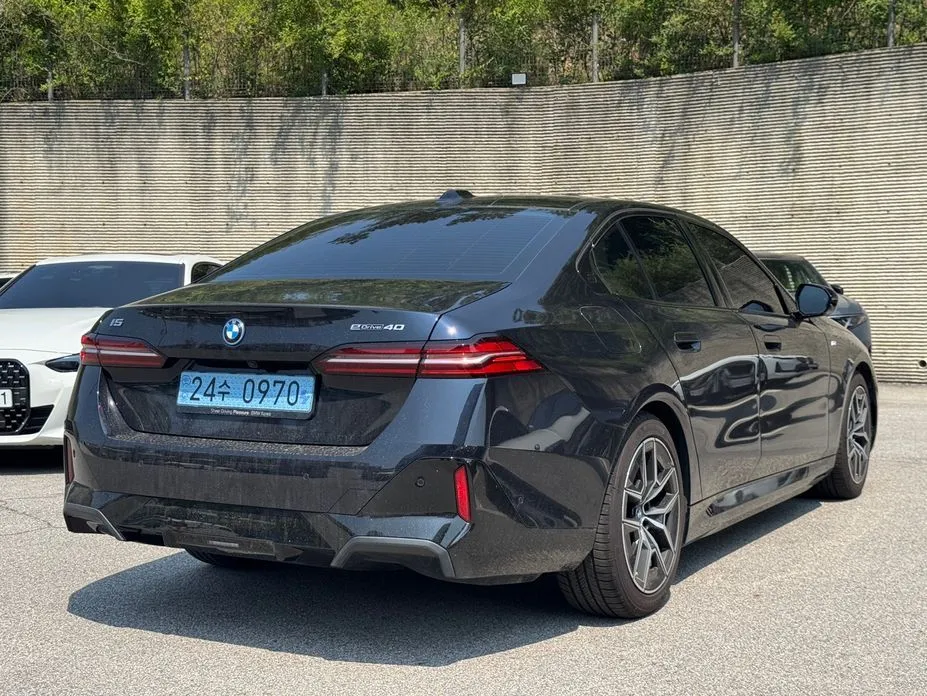 BMW i5 2025 из KR, фото 9