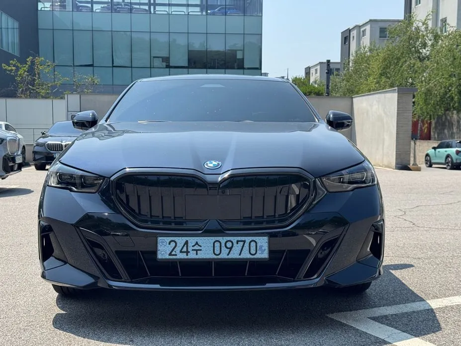 BMW i5 2025 из KR, фото 7