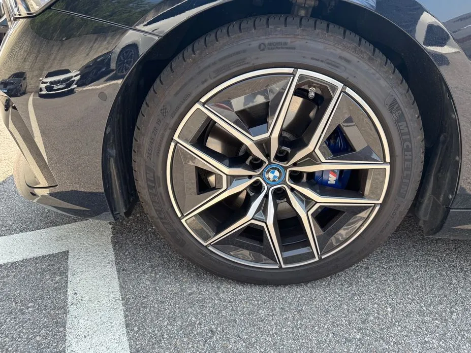 BMW i5 2025 из KR, фото 8