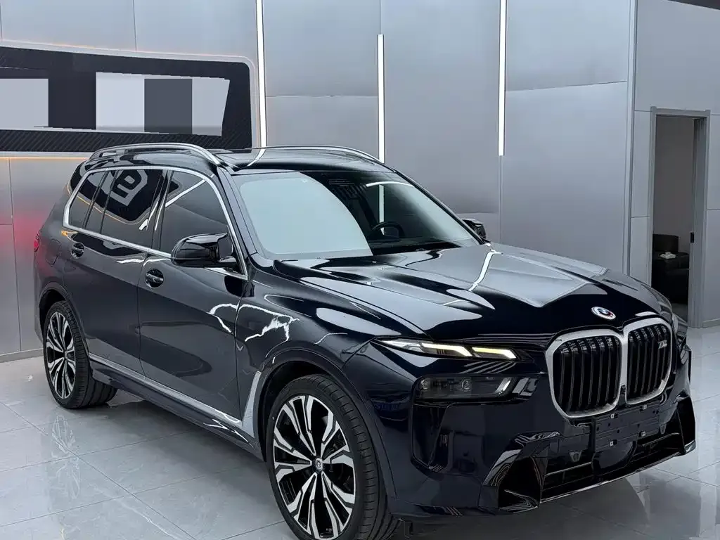 BMW X7 M60i — фото 4