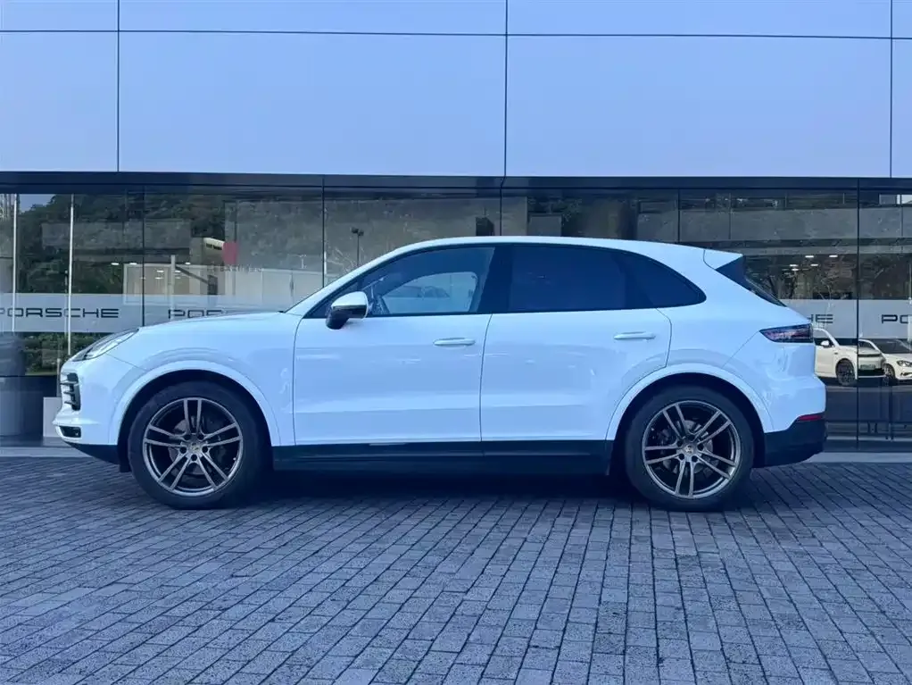 Porsche Cayenne — фото 3