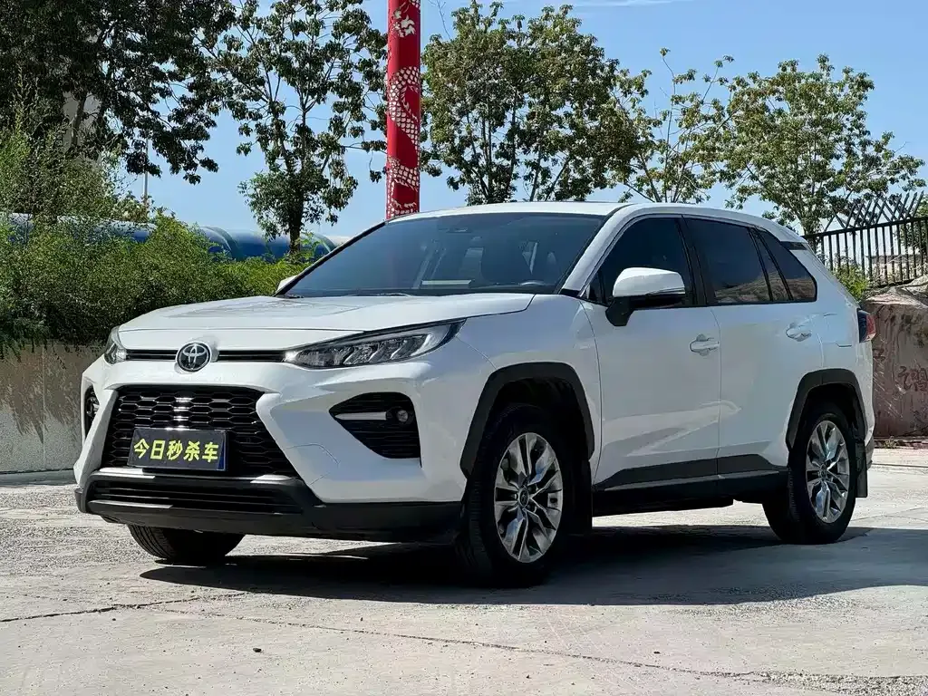 Toyota Wildlander — фото 1