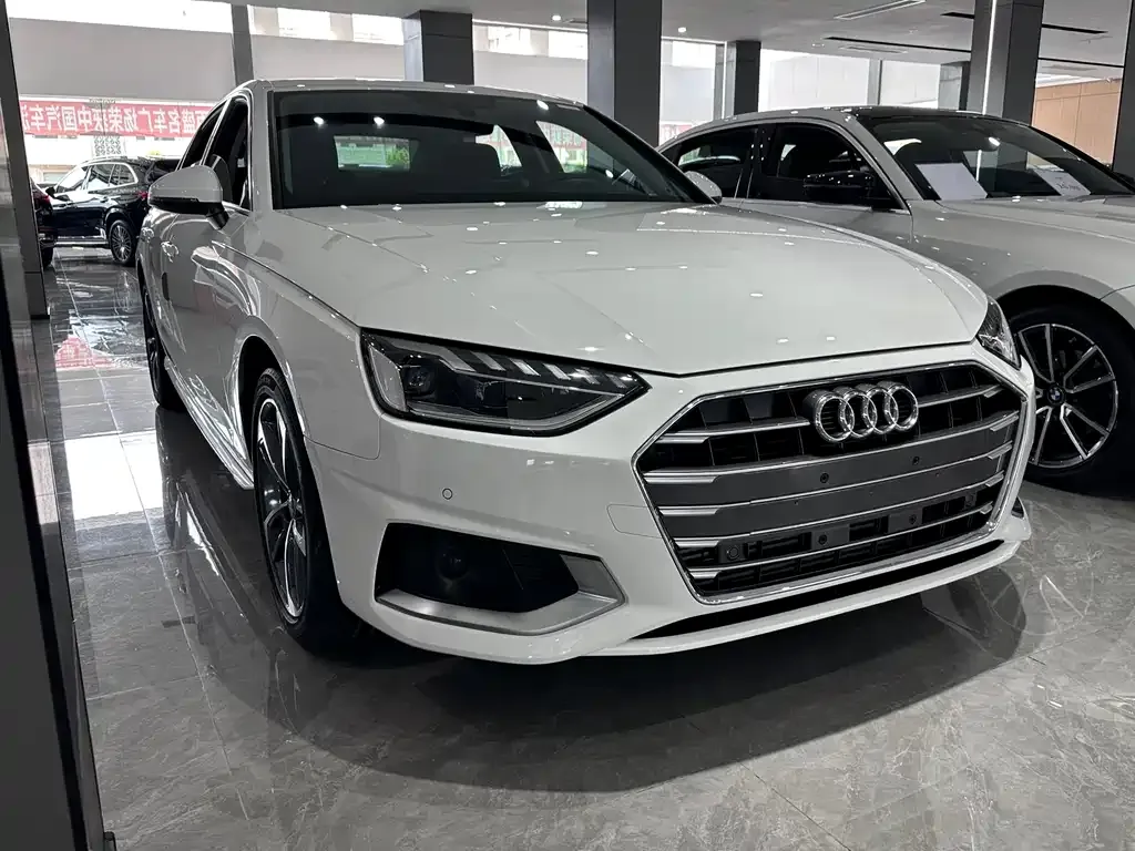 Audi A4L — фото 9