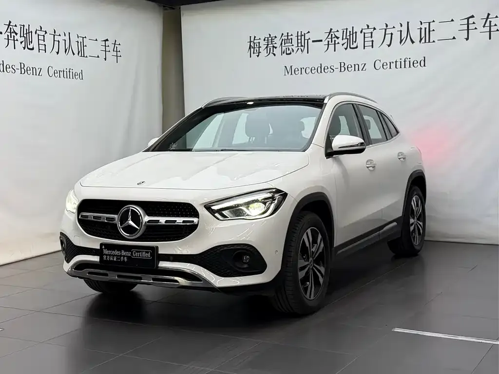 Mercedes-Benz GLA — фото 1