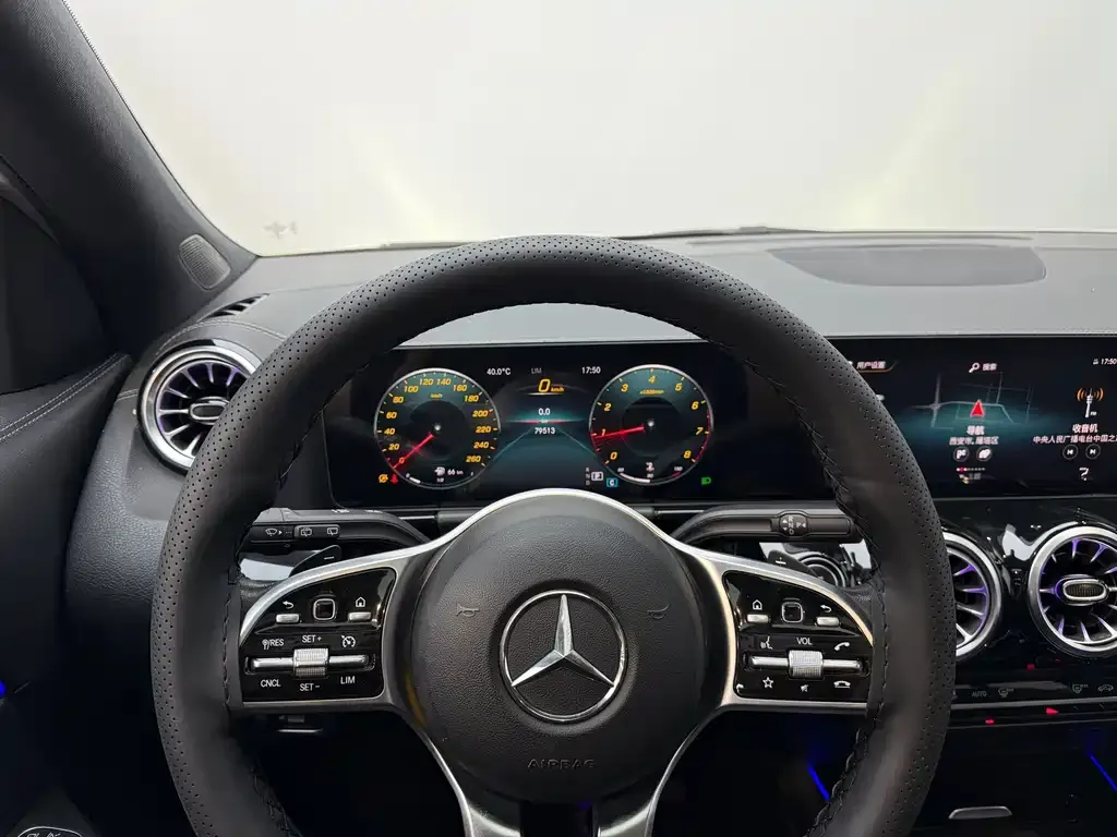 Mercedes-Benz GLA — фото 4