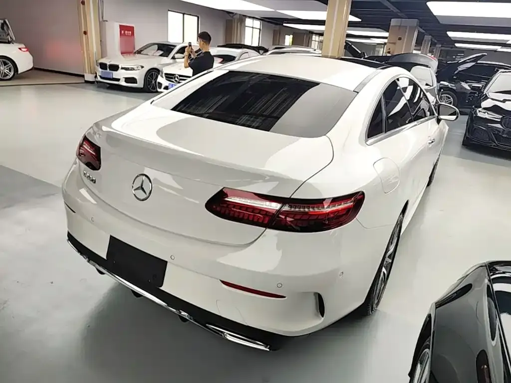 Mercedes-Benz E-Class (Import) — фото 4