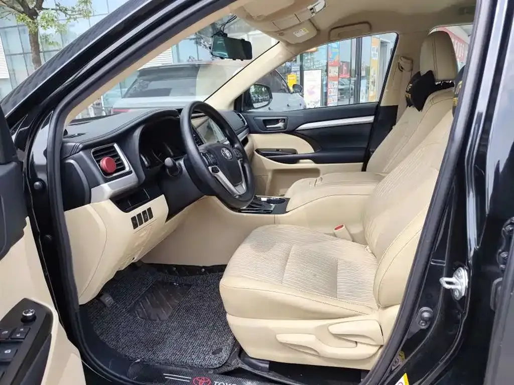 Toyota Highlander 2022 из CN, фото 8