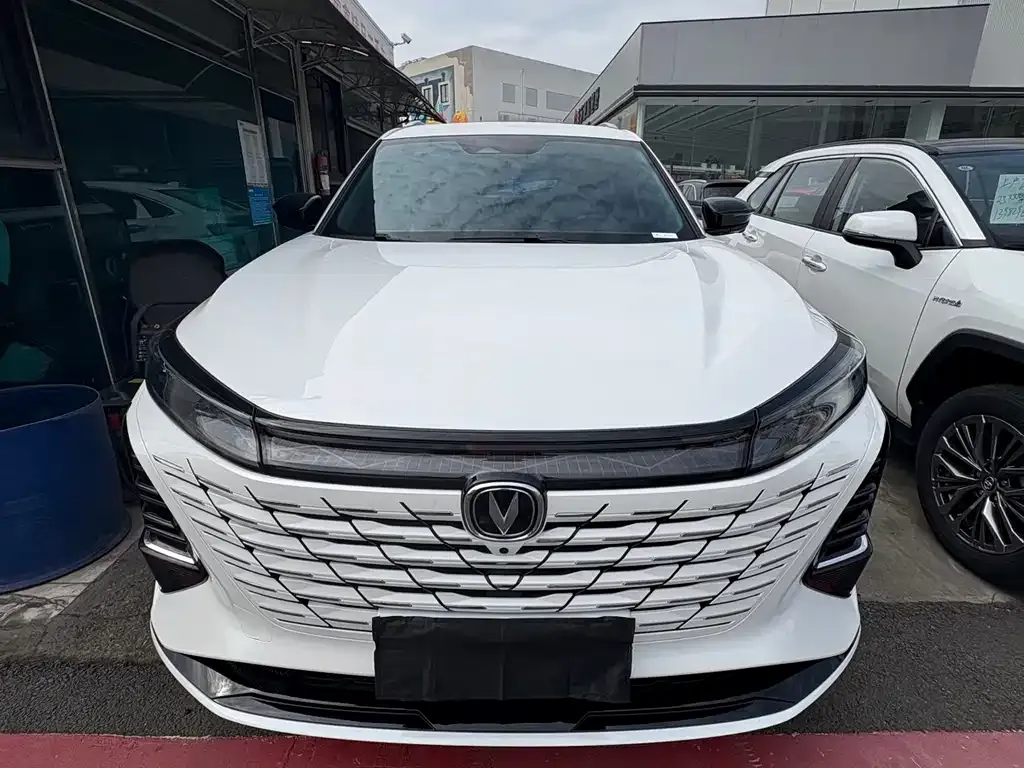 Changan CS75PLUS — фото 4