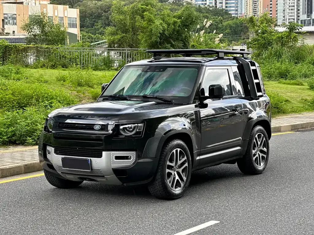 Land Rover Defender — фото 1