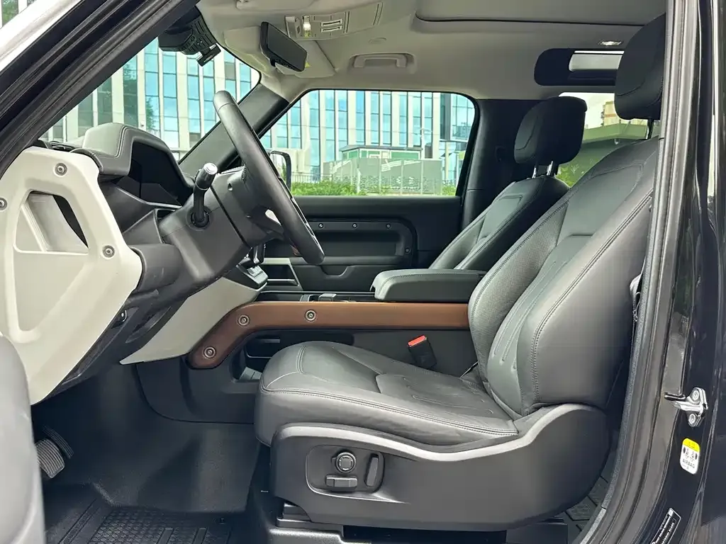 Land Rover Defender — фото 4