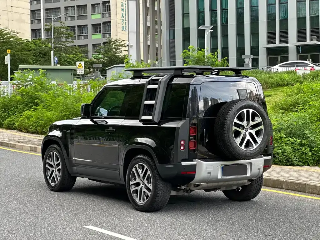 Land Rover Defender — фото 7
