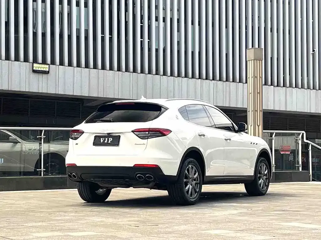 Maserati Levante — фото 7