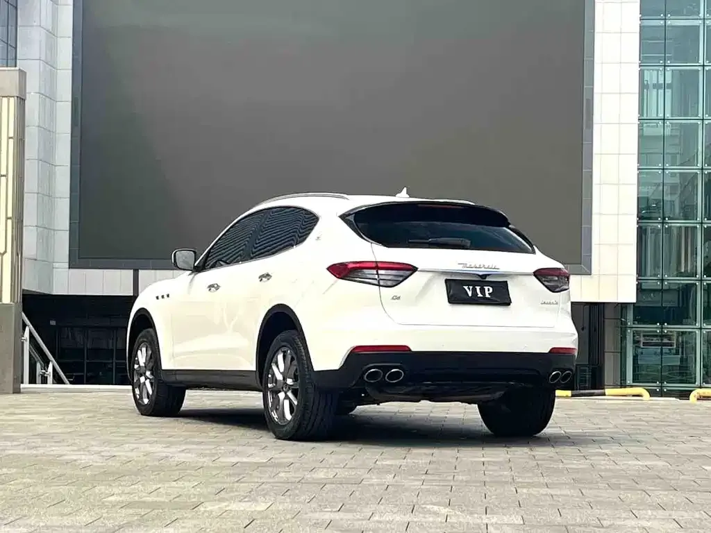 Maserati Levante — фото 5