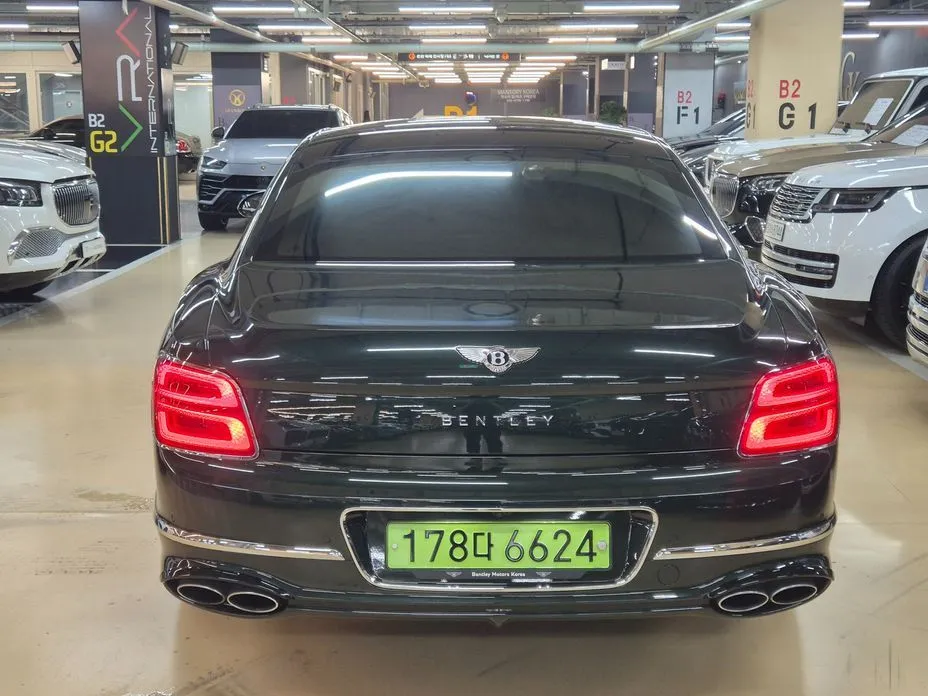 Bentley Flying Spur — фото 5