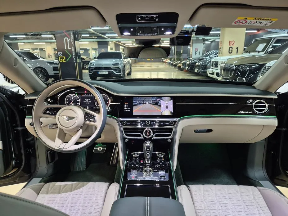 Bentley Flying Spur — фото 10
