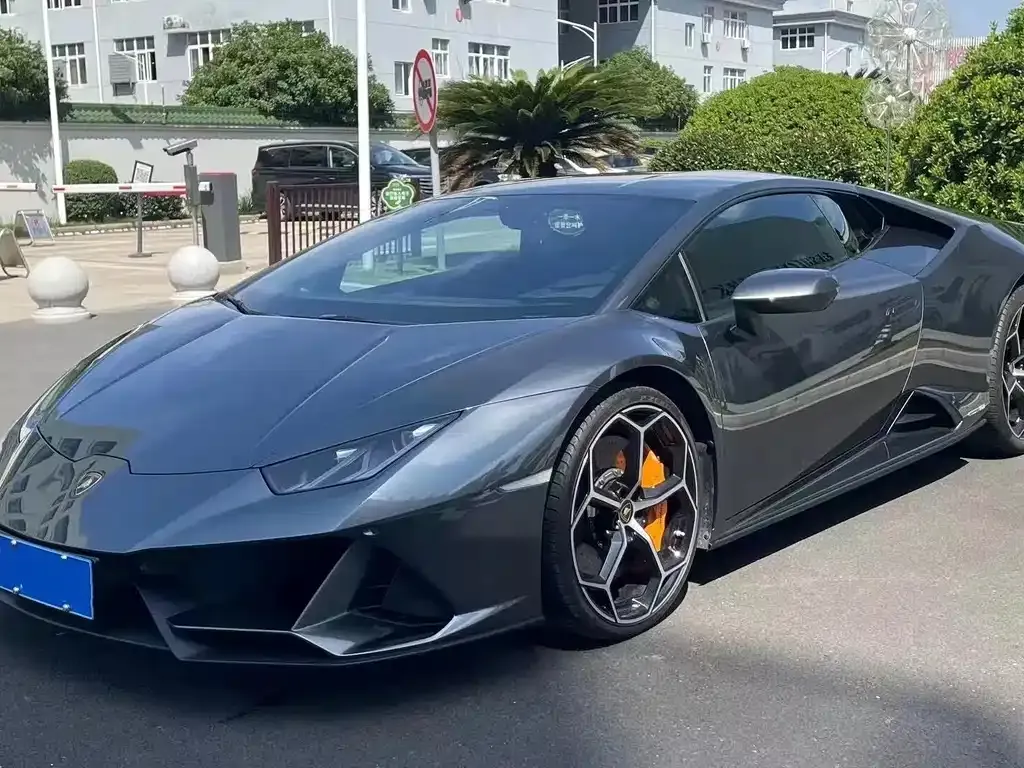 Lamborghini Huracan — фото 1
