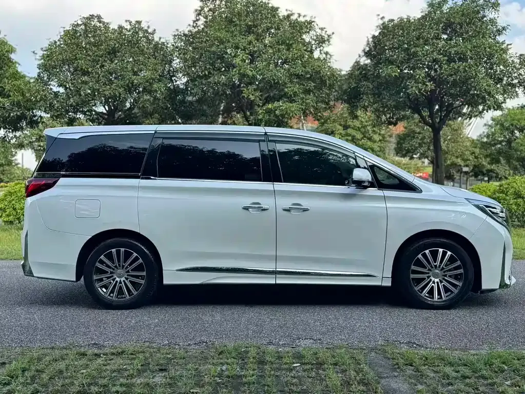 GAC Motor Trumpchi M8 — фото 10