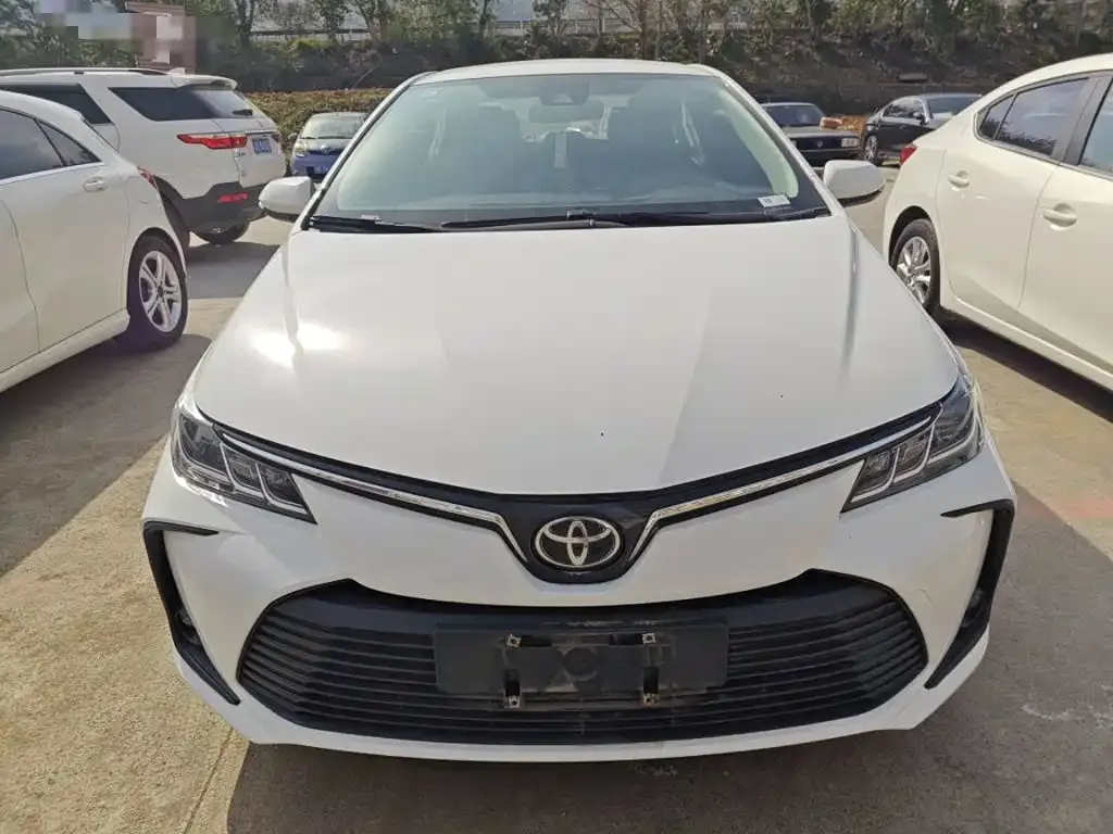Toyota Corolla — фото 6