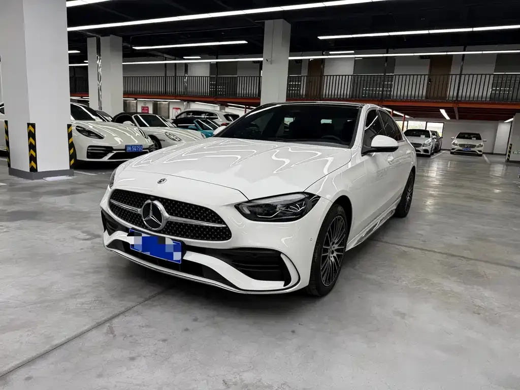 Mercedes-Benz C-Class — фото 1