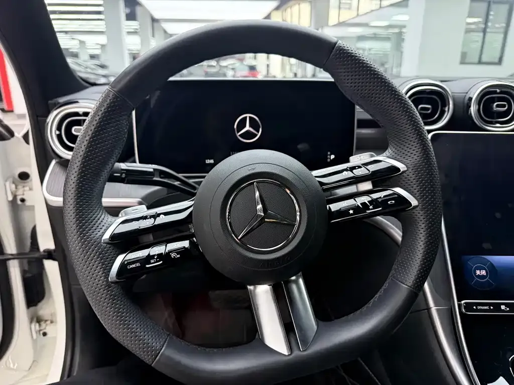 Mercedes-Benz C-Class — фото 10