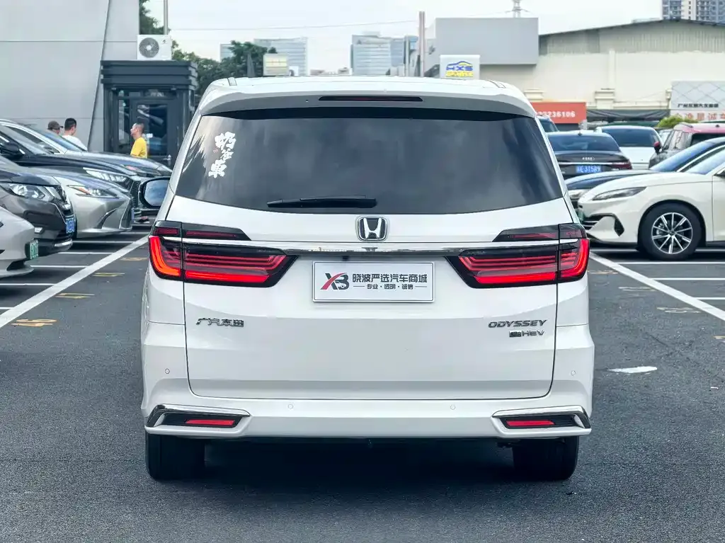 Honda Odyssey — фото 5