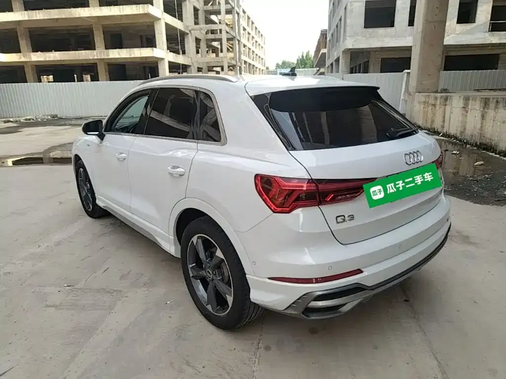 Audi Q3 — фото 10