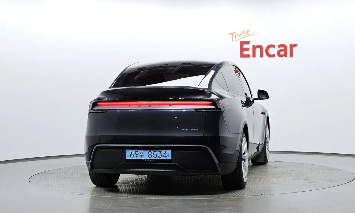 Tesla Model Y — фото 4